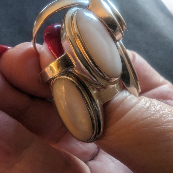 Avon Rings - Picture 4 of 11